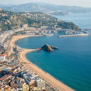 apartamentos-blanes-petit.topcostabravahotels.com/